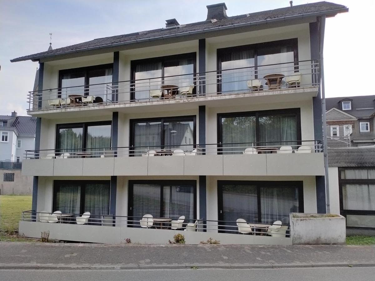 Der Engel Aparthotel Winterberg Esterno foto