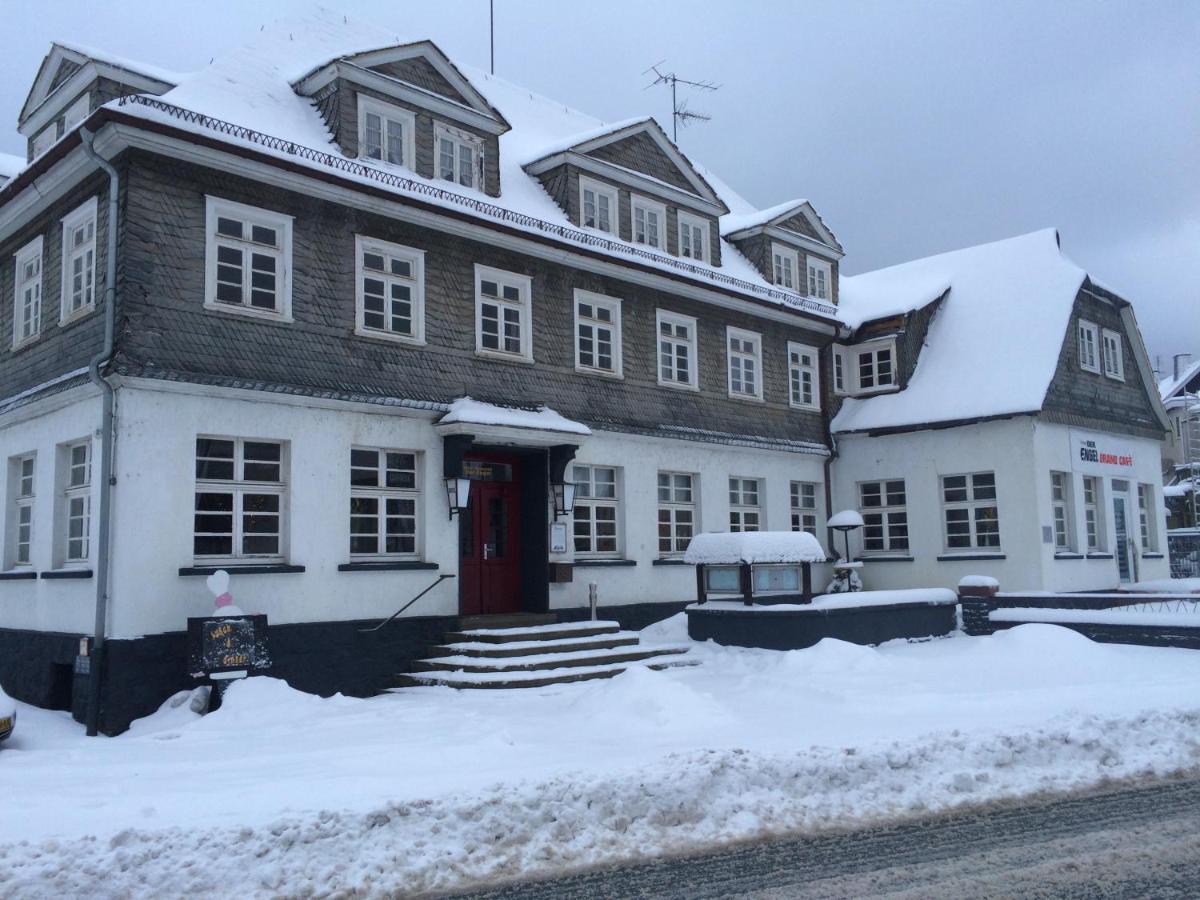 Der Engel Aparthotel Winterberg Esterno foto