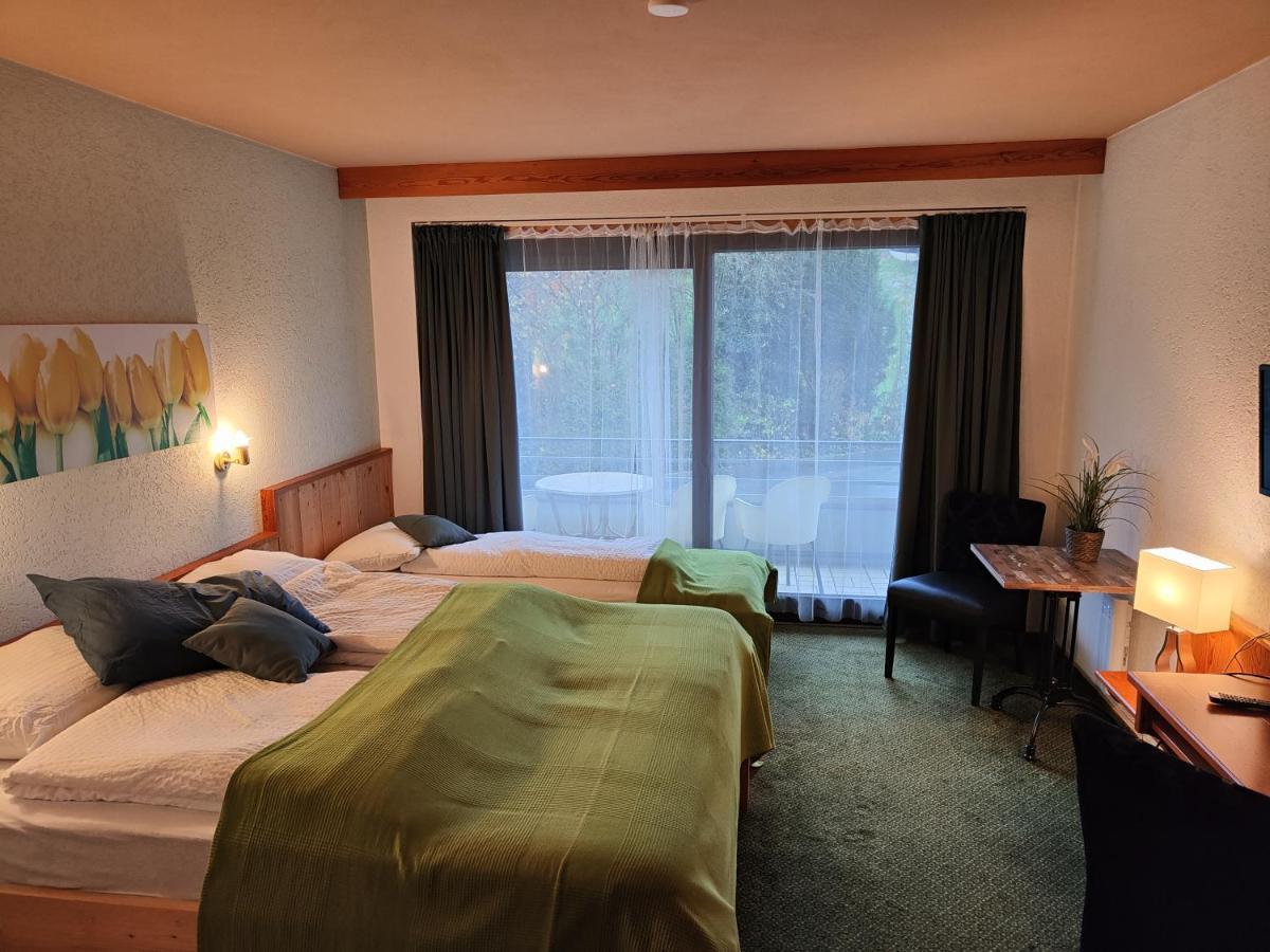 Der Engel Aparthotel Winterberg Esterno foto