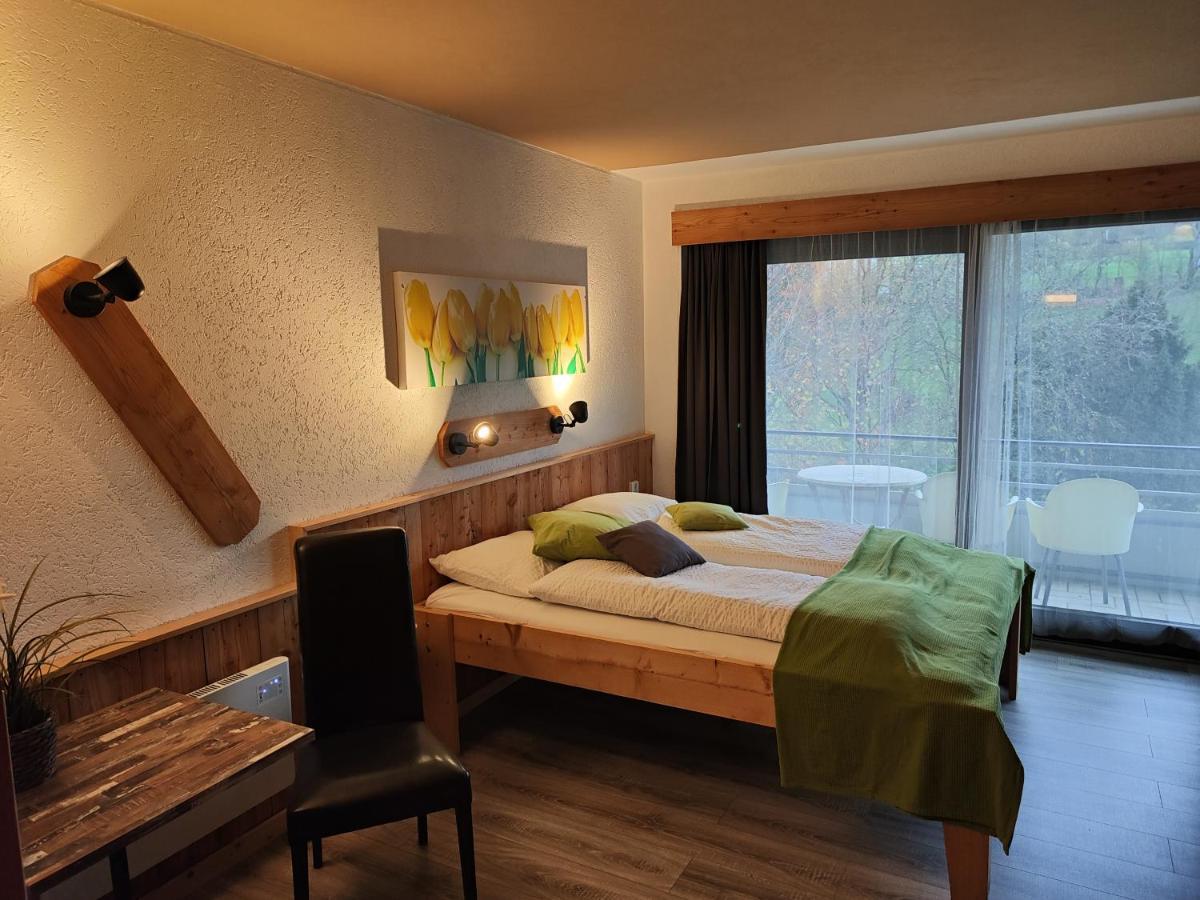 Der Engel Aparthotel Winterberg Esterno foto