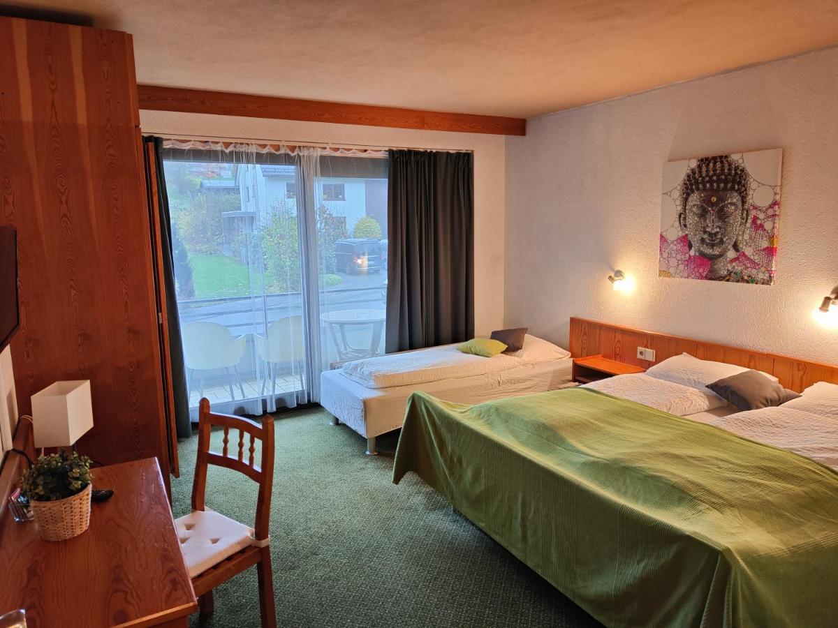 Der Engel Aparthotel Winterberg Esterno foto
