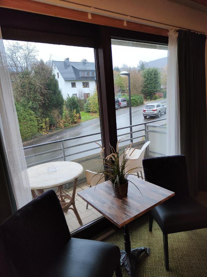 Der Engel Aparthotel Winterberg Esterno foto